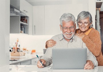 a mature man with dentures looking for job opportunities